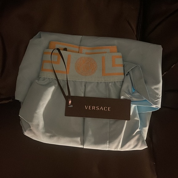 Versace Greca Key swim shorts - Picture 2 of 7